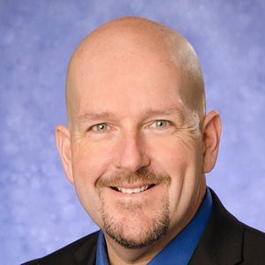 Meet your Posher, Derek